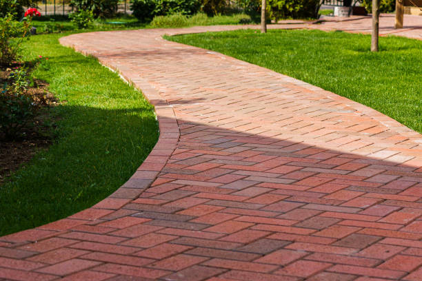 Best Residential Driveway Paving in Leonville, LA